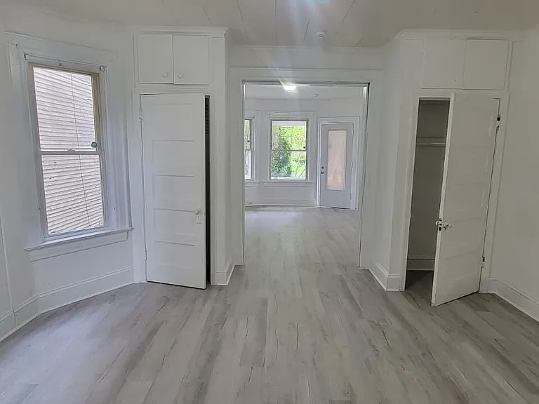 807 Monroe Ave — Photo 11
