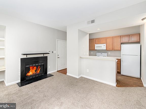 3rd image of 12152 Penderview Ter APT 1302