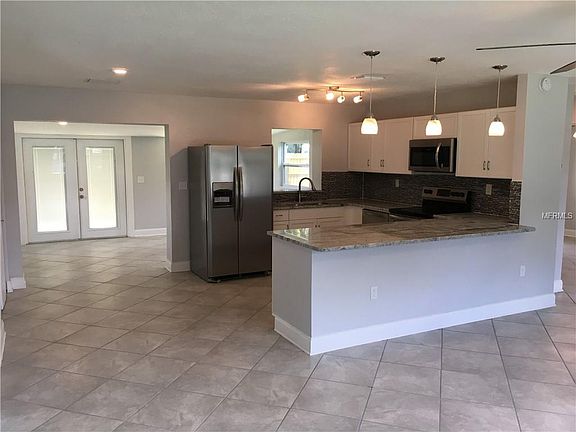 4th image of 8300 53rd Way N