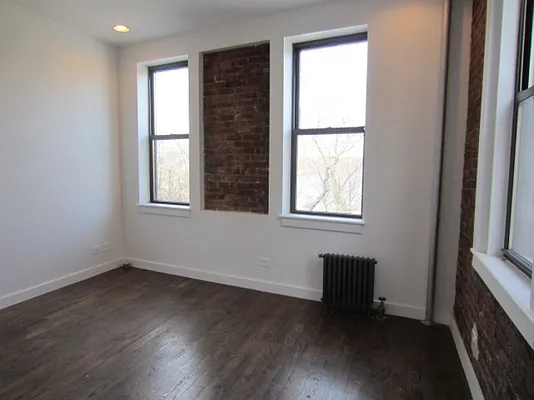 Rented by Bohemia Realty Group | media 59