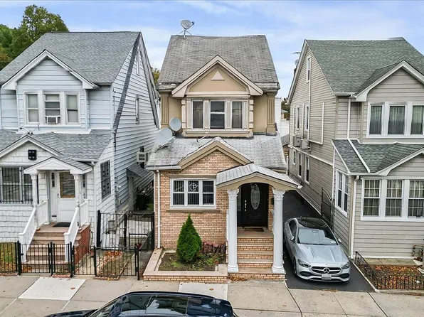 84-05 102nd St #1FAM, Richmond Hill, NY 11418