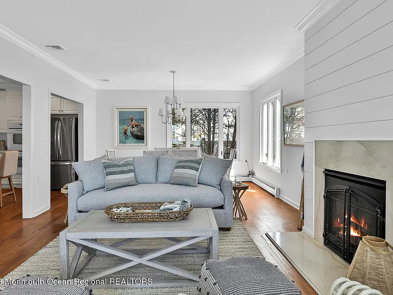 306 Ocean Rd — Photo 6