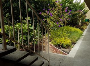 5445 Vicente Way, Oakland, CA 94609