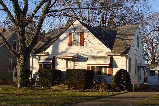 1st image of 11484 Woodview Blvd