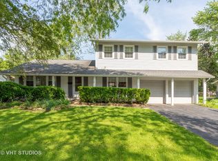 823 N Rohlwing Rd, Palatine, IL 60074