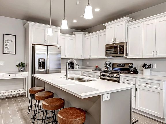 5th image of 309 N 2020 W
