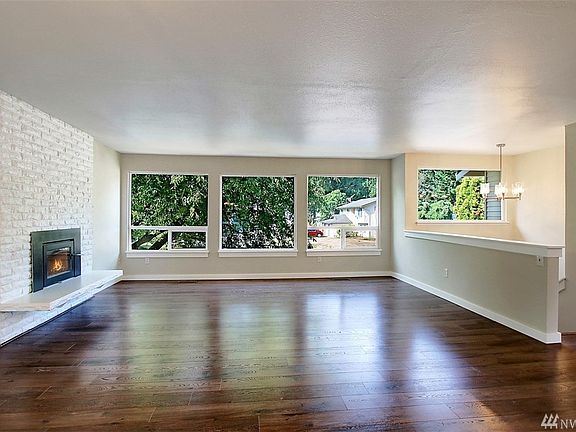 4th image of 5122 128th Pl NE