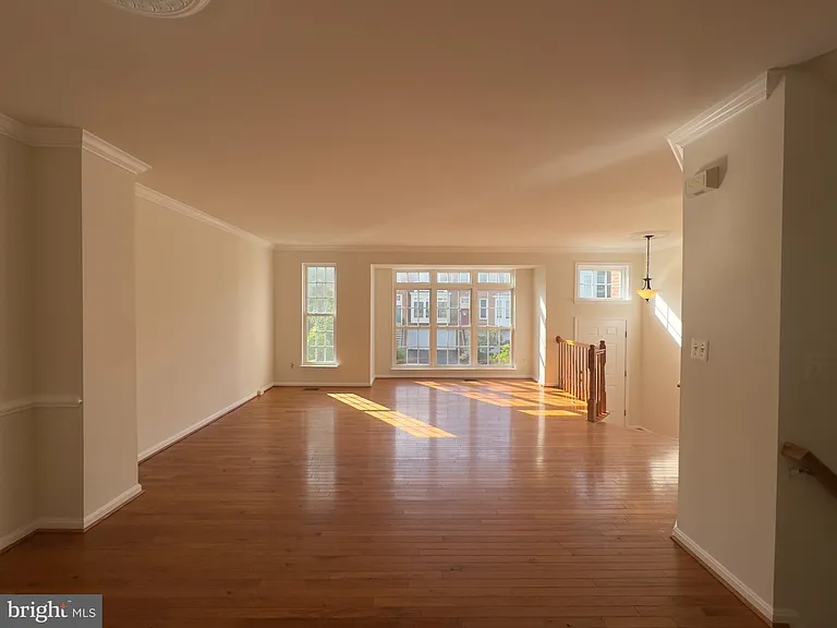 24652 Kings Canyon Sq — Photo 3