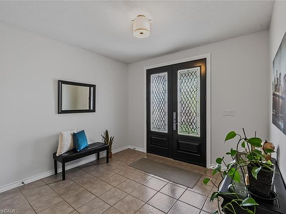 4th image of 217 Woodway Trl