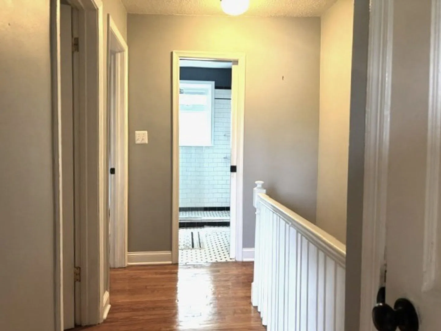 !!Gorgeous & bright 3 Bedroom Home for rent in Capitol View — Photo 4