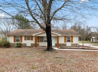 330 Oak St, Killen, AL 35645