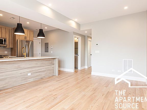3rd image of 2455-57 W Logan Blvd #2