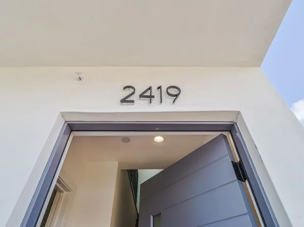 2419 Carmona Ave, Los Angeles, CA 90016