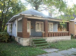 616 S 8th St, Terre Haute, IN 47807
