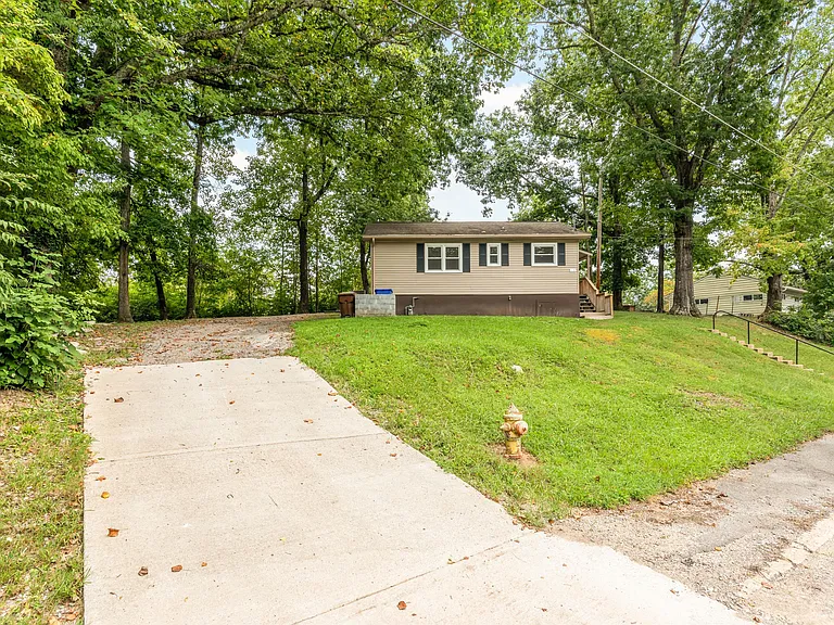 113 Wakeman Ln — Photo 19