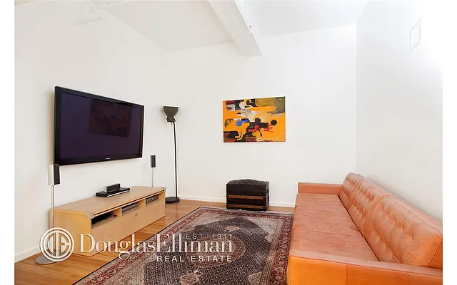 Sold by Douglas Elliman | media 18