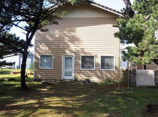 33525 Madrona Dr, Cloverdale, OR