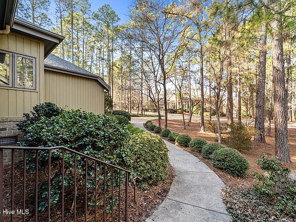 3rd image of 65 Stoneykirk Drive