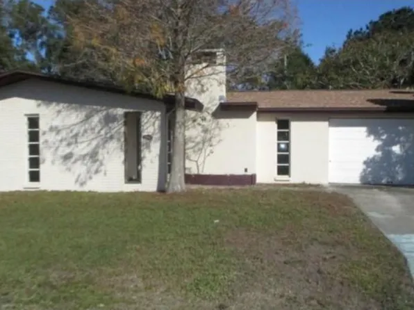 3342 Winder Dr, Holiday, FL 34691