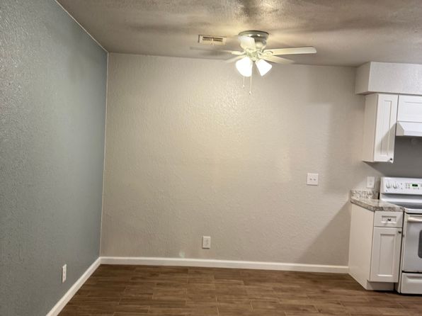 1905 S Southwest Blvd W #1905