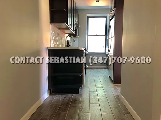 Rented by Contact Realty | media 18