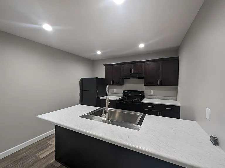 25 Southstone Dr — Photo 3