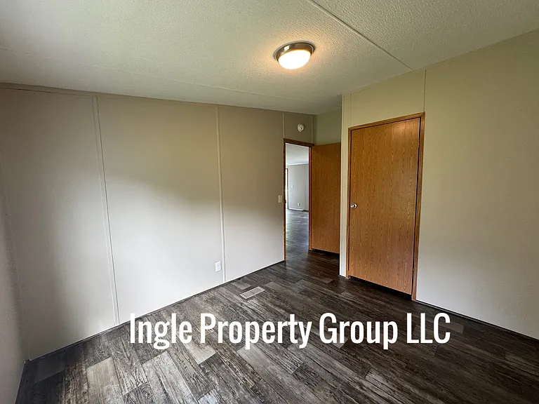 220 Sandy Rd — Photo 16