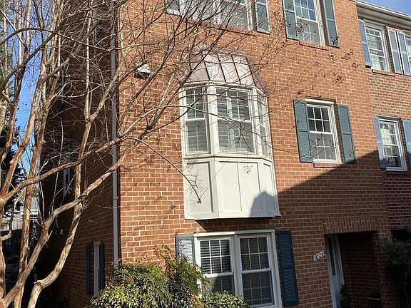2nd image of 1020 N Cleveland St
