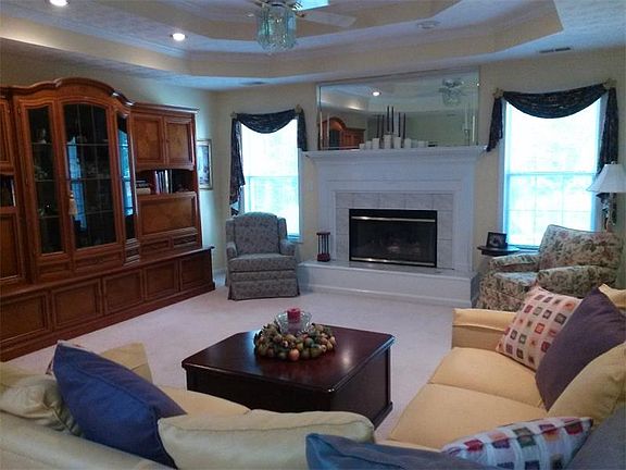 3rd image of 4809 Camden Dr SW