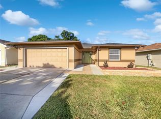 32809 Timberwood Dr, Leesburg, FL 34748