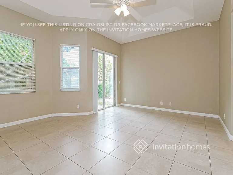 2448 Sandy Cay — Photo 7