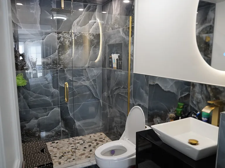 15594 Huntcliff Dr — Photo 21