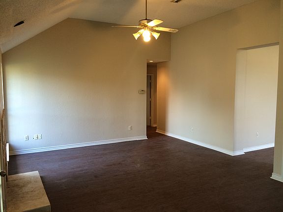 2nd image of 4237 Briar Hill Dr