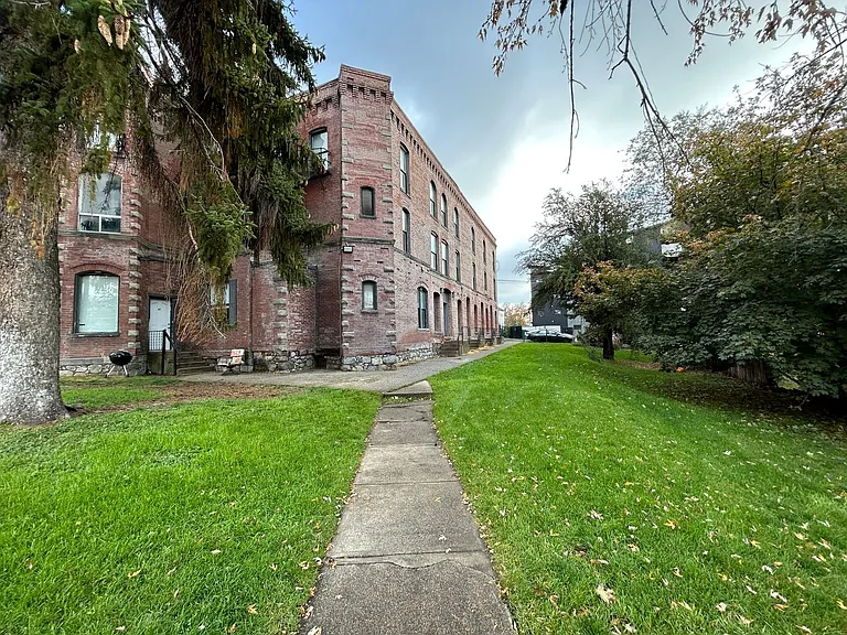 Natalie Apartments! — Photo 14