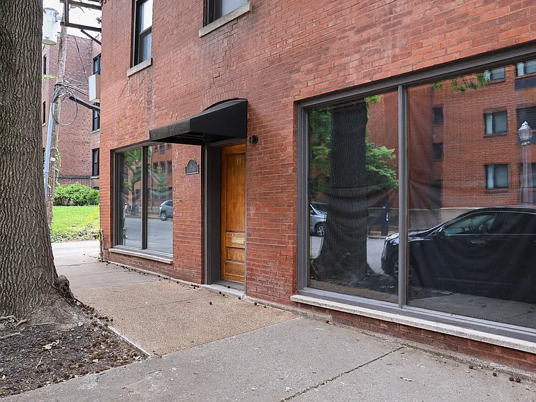 4400 Laclede Ave #3 — Photo 38