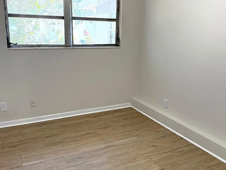 4705 Herta Rd — Photo 11