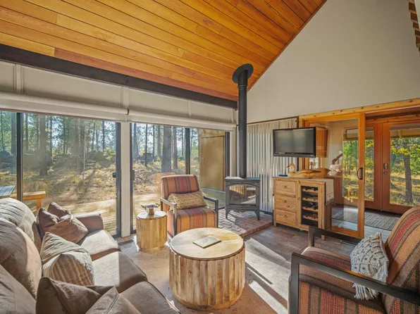 17673 Cluster Cabin Ln #25, Bend, OR 97707