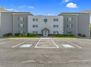 1210 Landrush Way, Baldwinsville, NY 13027