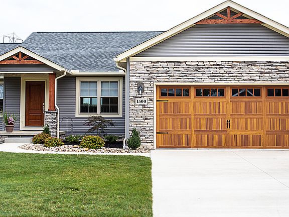 2nd image of 1500 Springwood Dr