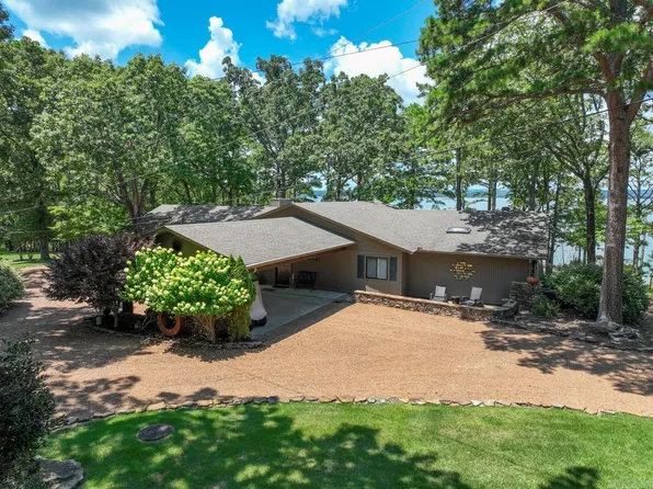 945 Lakeland Dr, Heber Springs, AR 72543