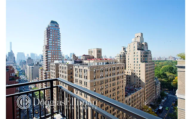 Sold by Douglas Elliman | media 18