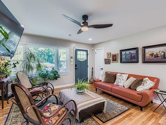 5th image of 1084 Longshore Dr
