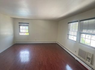 66 Penn Ave #1, Staten Island, NY 10306