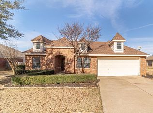 1010 Karen St, Aubrey, TX 76227