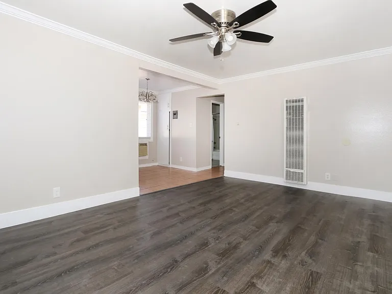 316 N Moore Ave #E — Photo 1