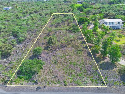9 Awapuhi Ave, Captain Cook, HI, 96704