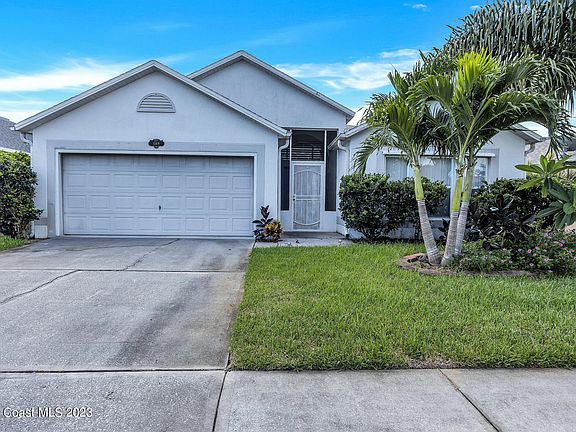 2nd image of 1149 White Oak Cir