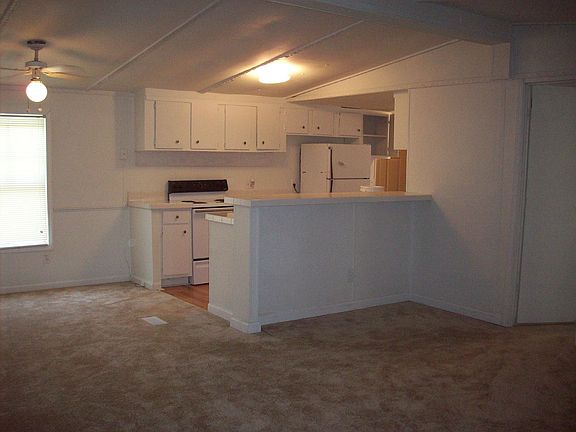 5th image of 428 McQuillan Dr