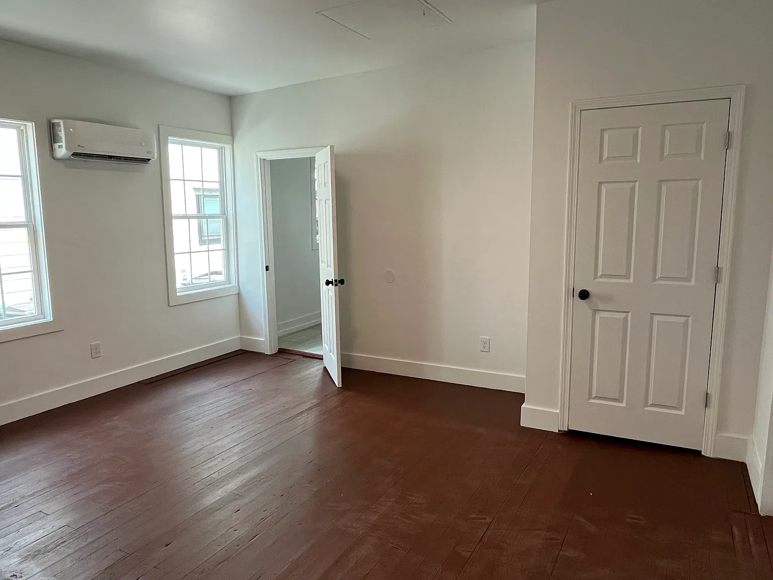 3 bed, 1200 sqft, $3,000 — Photo 4