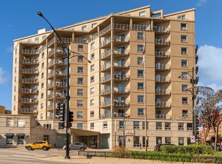 4350 N Broadway St APT 310, Chicago, IL 60613